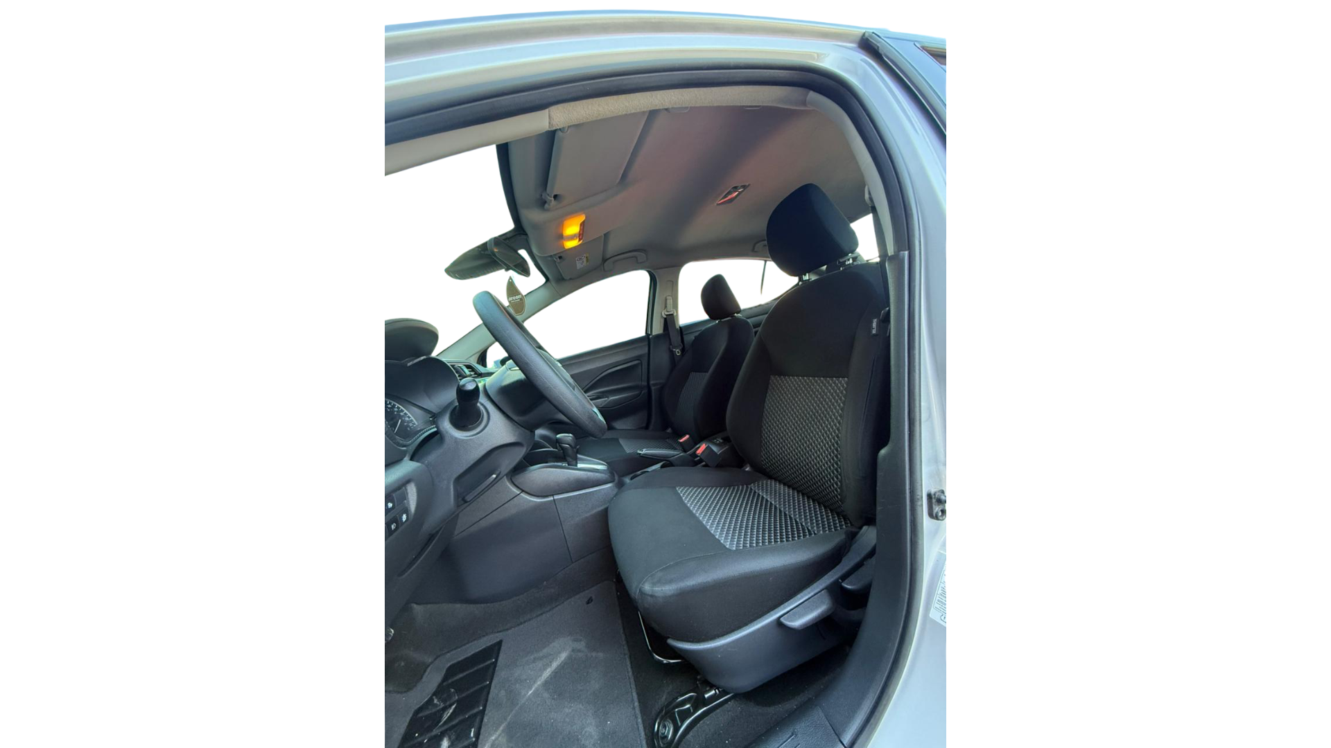 2024 Nissan VERSA 4P SENSE L41.6 AUT