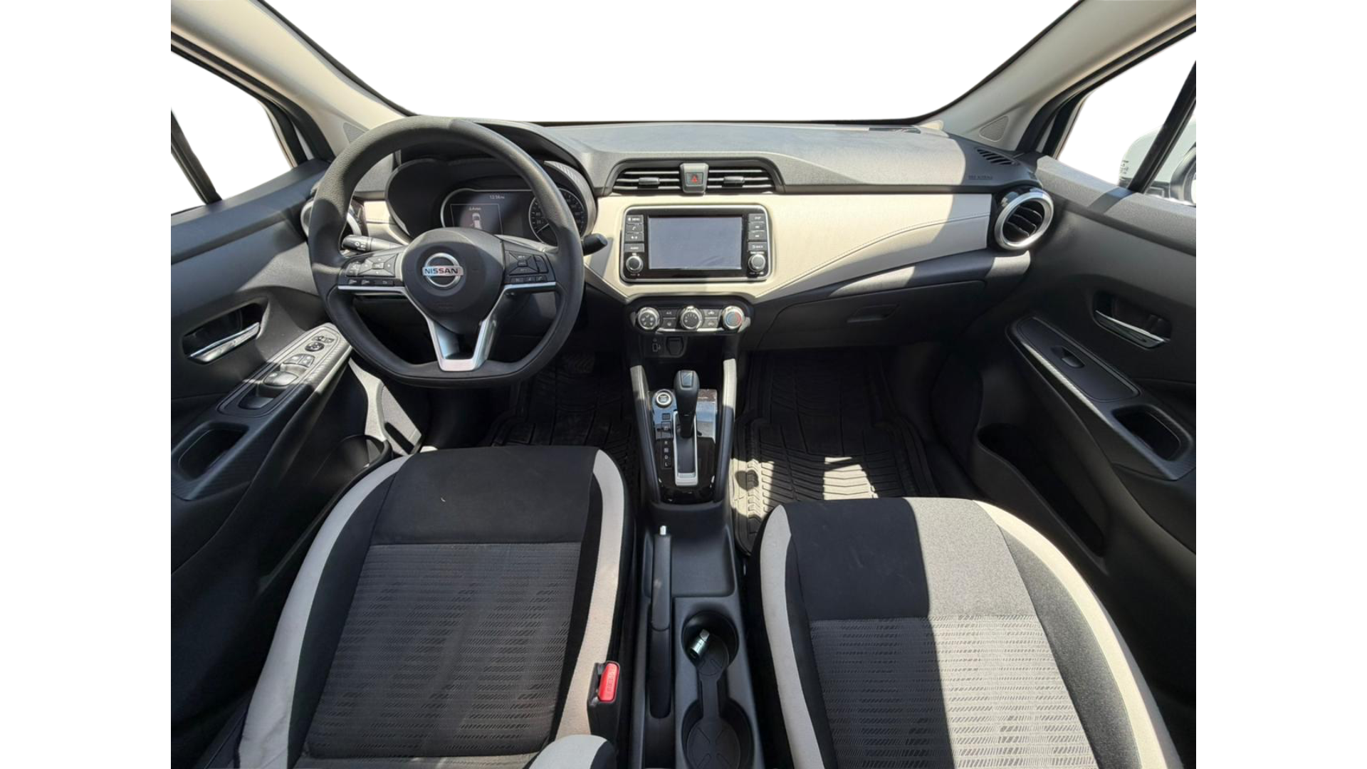 2022 Nissan VERSA 4 PTS ADVANCE CVT AAC VE F NIEBLA RA-16