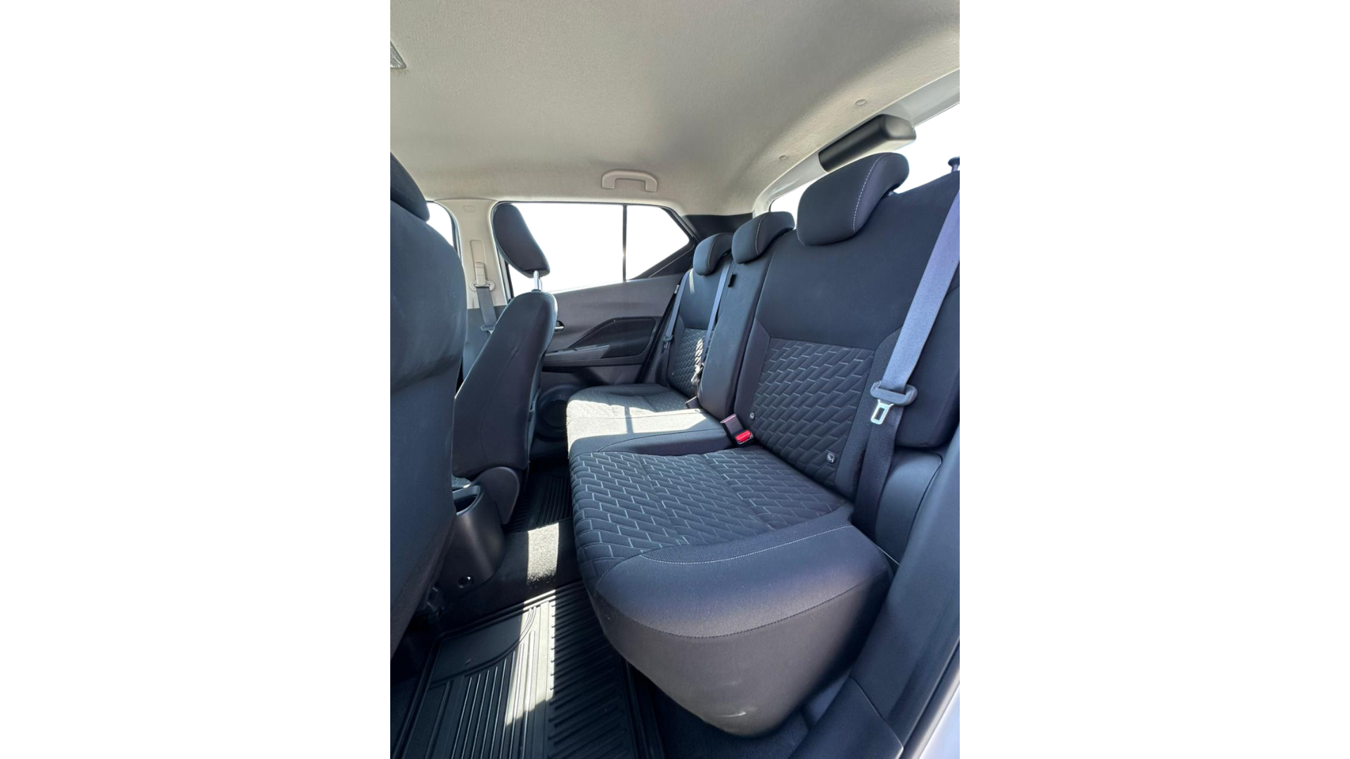 2024 Nissan KICKS PLAY ADVANCE CVT