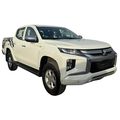 2023 Mitsubishi L200 4 PTS GLX CABINA DOBLE 24TD TM5 4X4